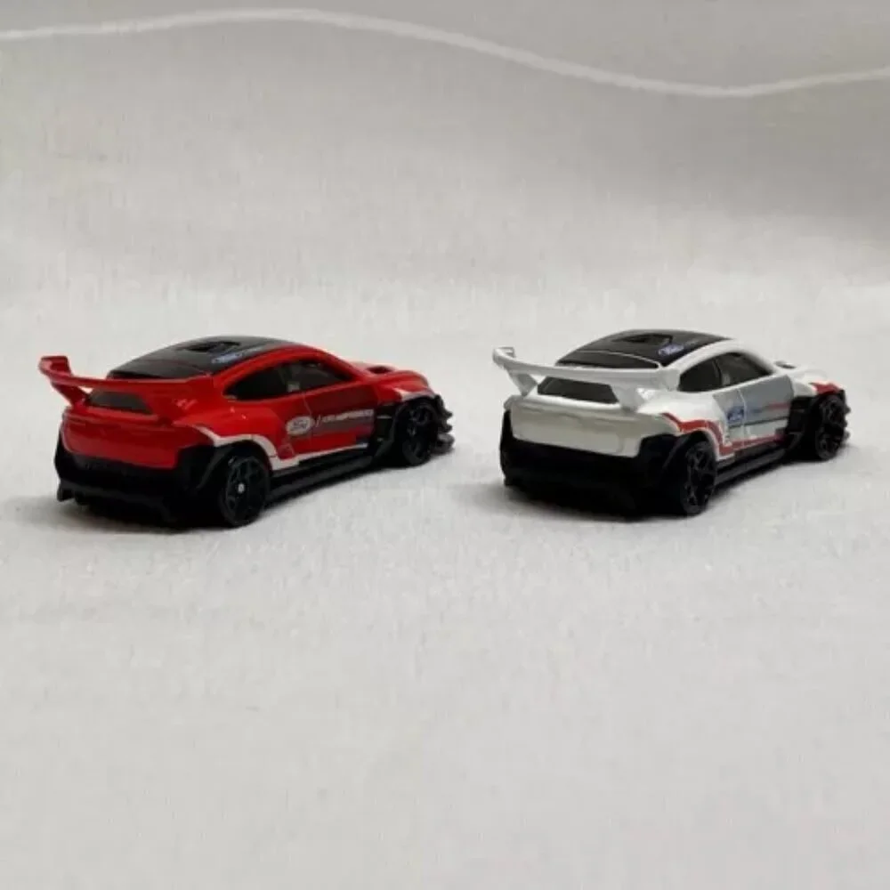 Hot Wheels Ford Mustang Mach-E 1400 Lot 2 Loose 1:64‎ HW Cars Red White Die-cast